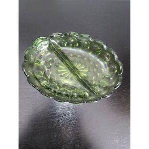 Vintage Anchor Hocking Fairfield Star Cameo Divided Dish Avocado Green MCM